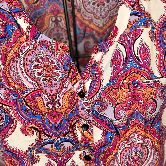 Catherine’s brand paisley patterned blouse - Picture 2 of 4